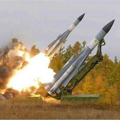 Nếu thực sự Sirte là địa điểm được Quân đội Quốc gia Libya chọn để triển khai S-200 thì hiện thành phố biển này đang được đặt dưới sự bảo vệ của chiếc ô phòng thủ đa tầng, trong đó có Pantsir-S1, Buk. Chính vì vậy, thực hiện một cuộc tấn công đường không vào thành phố biển này là thách thức lớn với Thổ Nhĩ Kỳ và với bất kỳ lực lượng này.