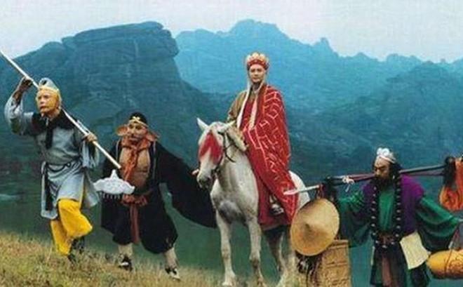 Trong "Tây du ký", hành trình đi thỉnh kinh của 4 thầy trò Đường Tăng gặp vô số khó khăn, thử thách. Nhiều yêu quái muốn bắt cóc Đường Tăng để ăn thịt nhằm đạt được sự trường sinh bất tử. Khi sư phụ gặp nạn, bị yêu quái bắt đi, Trư Bát Giới có suy nghĩ khác với Tôn Ngộ Không và Sa Tăng.