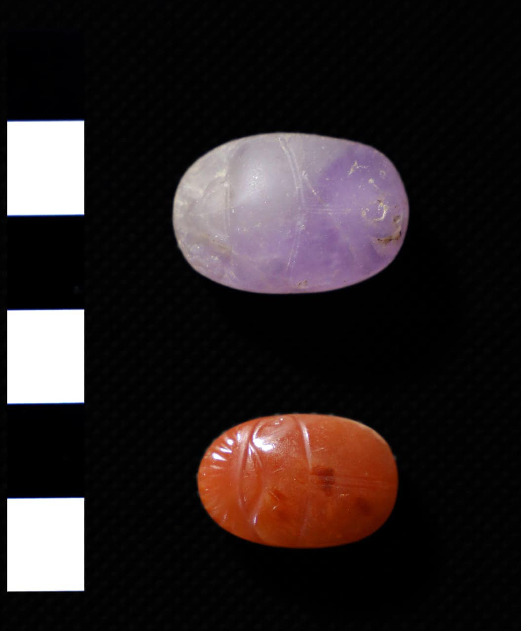 Trong cuộc khai quật tại Luxor, Ai Cập, các nhà khảo cổ đã phát hiện một khu mộ gồm 11 ngôi mộ cổ còn nguyên niêm phong ở Luxor, Ai Cập. Những ngôi mộ này có niên đại vào thời Trung vương quốc (năm 1938 trước Công nguyên đến năm 1630 trước Công nguyên).