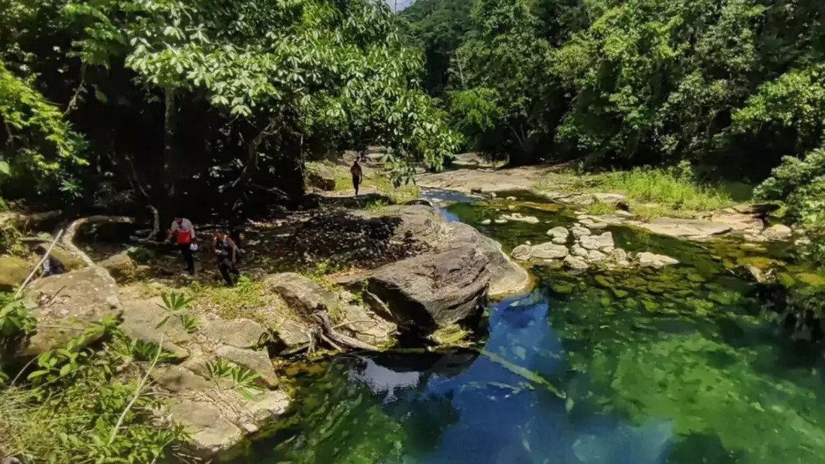 Trong một bài phát biểu năm 2014, ông Ruzo chia sẻ về hành trình đi bộ đường dài tới dòng sông Shanay-timpishka và phát hiện truyền thuyết là có thật. Dòng sông có chiều dài khoảng 6,24 km với nhiệt độ trung bình là 86 độ C. Ảnh: Instagram.