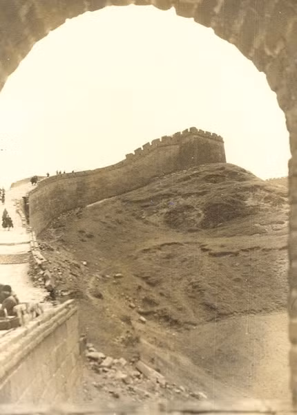 Phần nổi tiếng nhất ở Vạn Lý Trường Thành là phần tường do Tần Thủy Hoàng ra lệnh xây.