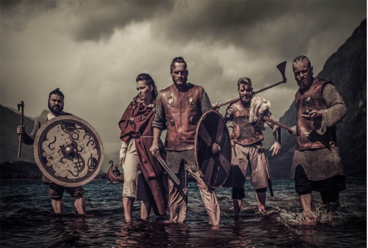 Theo phó giáo sư Daniel, do người Viking không cố định ở một nơi và thành lập đế chế riêng nên có thể họ bị người dân ở các nước châu Âu căm thù, coi là kẻ thù nguy hiểm nên đã cường điệu hóa sự hung bạo của họ.