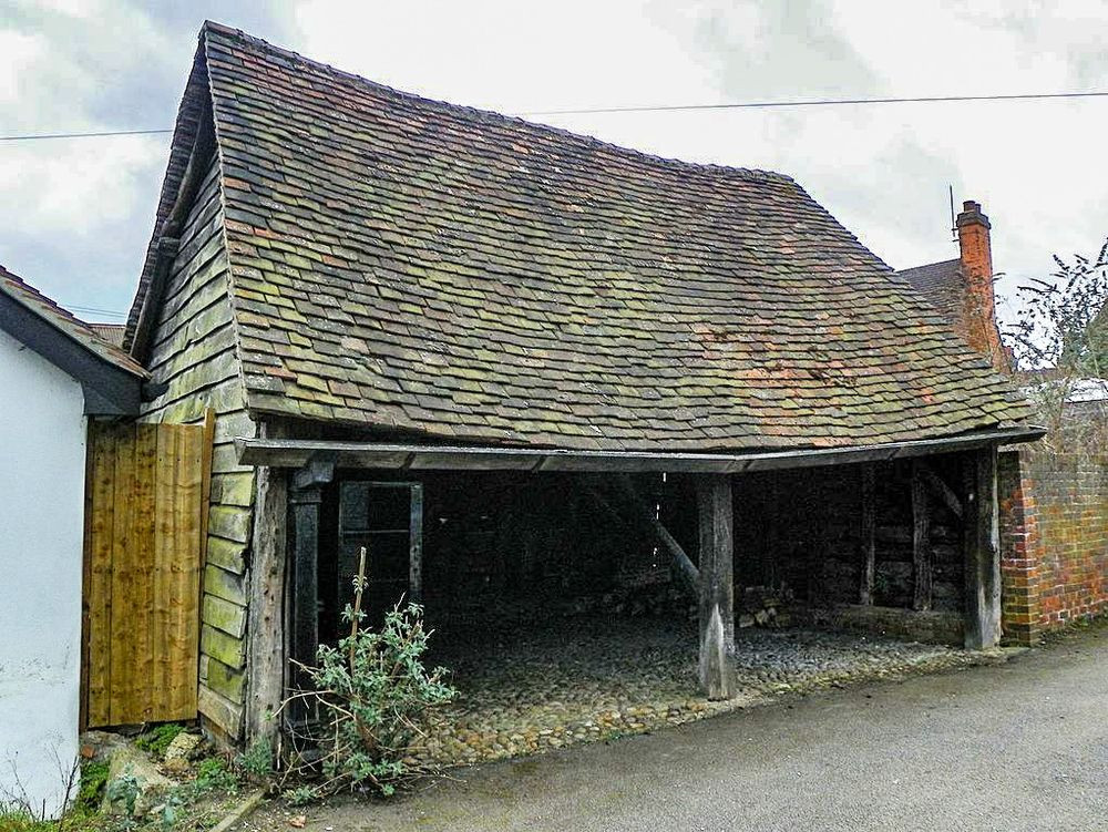 Thậm chí, ông Trigg còn dặn dò khóa trái cửa từ bên trong và đặt chìa khóa bên trong quan tài để ông có thể tự mở cửa sau khi trở về từ cõi chết.