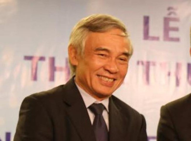 Cách hết chức vụ trong Đảng nguyên Phó Chánh VP Thành ủy TP HCM Cach het chuc vu trong Dang nguyen Pho Chanh VP Thanh uy TP HCM