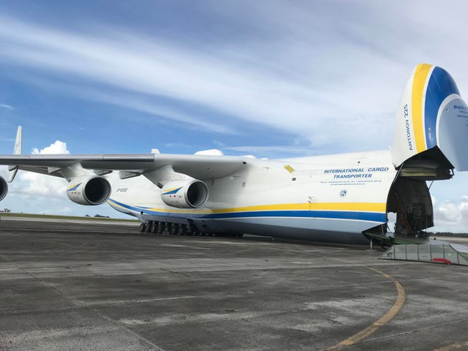 Theo thông báo, máy bay vận tải lớn nhất thế giới An-225 Mriya được chế tạo dưới thời kỳ hoàng kim của Liên bang Xô Viết nhằm phục vụ chương trình vận chuyển tàu con thoi Buran.