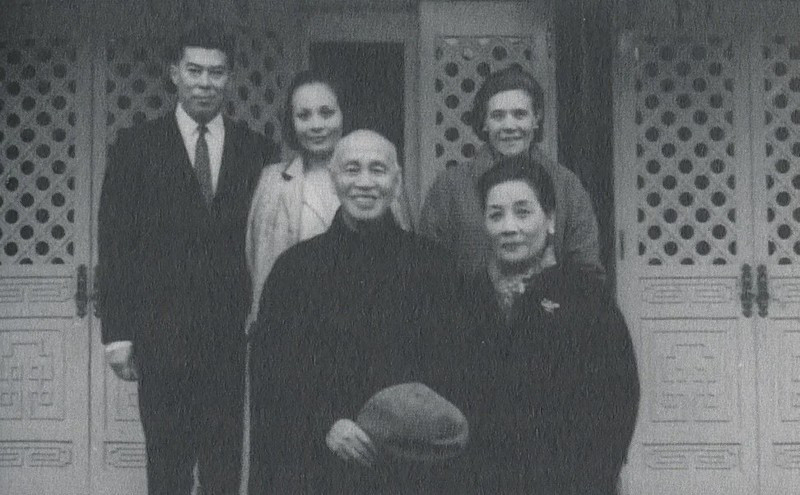 Nguoi vo bi an cua con trai Tuong Gioi Thach-Hinh-3