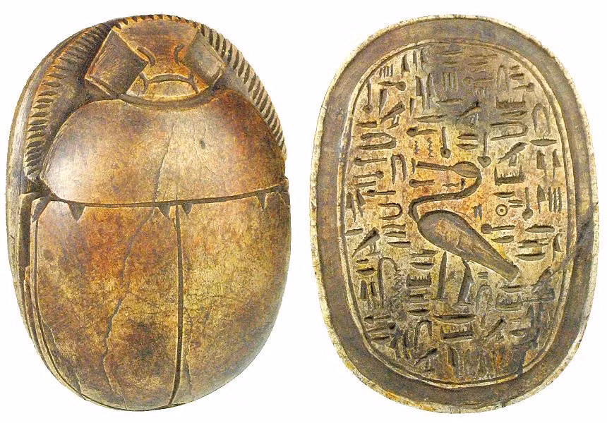 Thêm nữa, người Ai Cập cổ đại tin rằng bọ hung là loài vật mang lại sức mạnh và may mắn cho cả người sống và người chết.