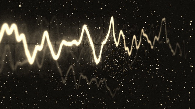 Âm thanh này xuất hiện ít dần vào những năm 1980 và từ từ biến mất. Các chuyên gia cho hay âm thanh kỳ lạ nghe khá giống âm thanh của một con ếch bị ngập nước.