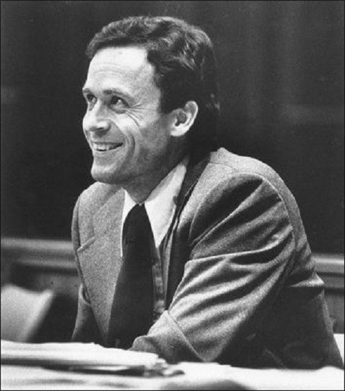 Theo các nhà điều tra, những nạn nhân bị Ted Bundy giết hại đều có vẻ ngoài giống Stephanie Brooks. Với những tội ác đã gây ra, ngày 24/1/1989, Ted Bundy bị xử tử hình bằng hình thức ngồi ghế điện.