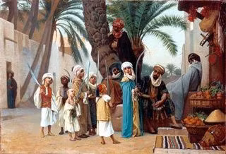 Những tên trộm trong nhóm Banu Sasan thường thực hiện các phi vụ vào buổi tối. Sau khi đào đường hầm xuyên vào nhà nạn nhân, những tên đạo chích dùng đinh sắt, xà beng hoặc móc sắt để đục thủng một phần bức tường của ngôi nhà.