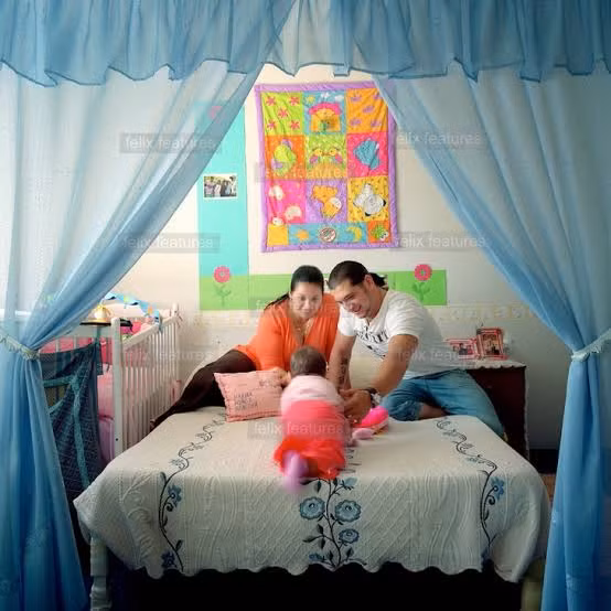 Trẻ em dưới 3 tuổi được phép sống cùng với cha/mẹ đang thụ án tại nhà tù Aranjuez.