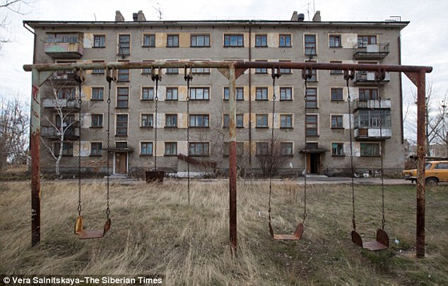 Sự việc bí ẩn trên được ghi nhận lần đầu vào năm 2013. Theo ước tính, hơn 140 người đột nhiên rơi vào trạng thái ngủ sâu mà không rõ nguyên nhân.