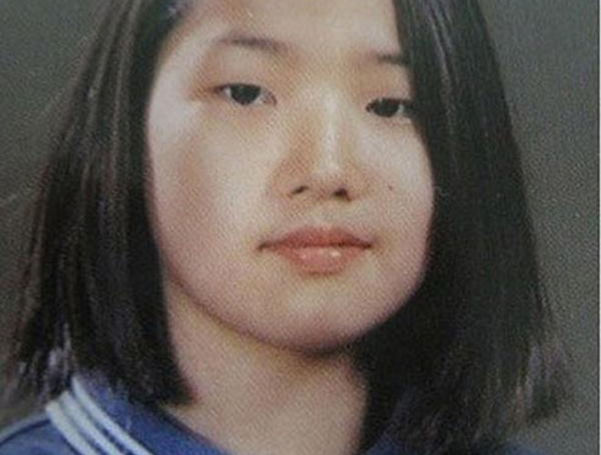 Có thể thấy, trong quá khứ, nữ diễn viên sở hữu nhan sắc không mấy nổi bật với gương mặt quá khổ, đôi mắt một mí và chiếc mũi tẹt