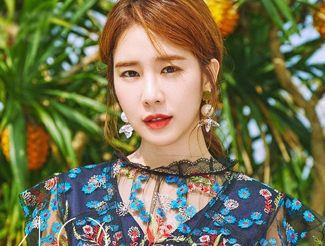 Bước sang tuổi 38, Yoo In Na ngày càng xinh đẹp và thành công hơn. Cô được nhiều phụ nữ Hàn Quốc coi là mẫu hình lí tưởng để theo đuổi và học hỏi.