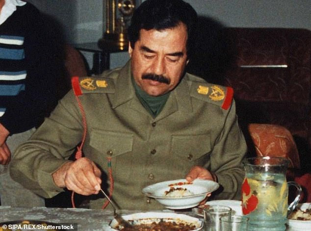 Saddam Hussein là Tổng thống Iraq từ năm 1979 - 2003. Nhà độc tài này có sở thích ăn uống khá khác người.