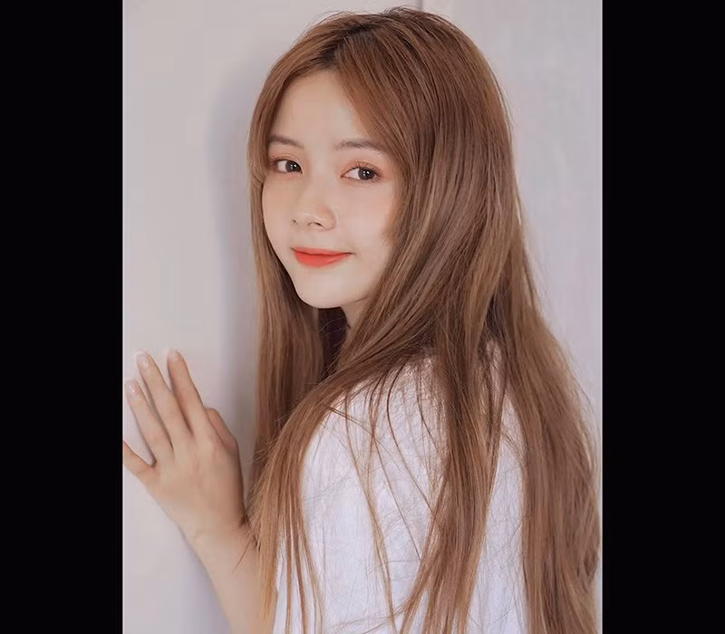 Với vẻ đẹp băng thanh ngọc khiết cùng một lượng người hâm mộ hùng hậu với gần 600K người theo dõi, Lan Hương giờ đây là một ngôi sao sáng của vũ trụ webdrama.