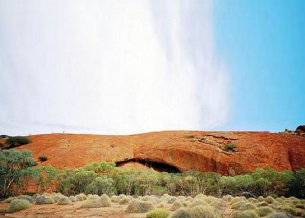Cụ thể, ngọn đồi Mamungkukumpurangkuntjunya nằm trên một khu vực cằn cỗi và không xảy ra bất cứ chuyện gì bí ẩn, rùng rợn do ma quỷ gây ra.