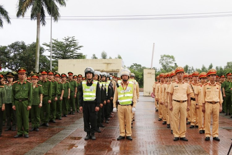 Quang Binh mo dot cao diem tan cong tran ap toi pham Tet Nguyen dan-Hinh-2