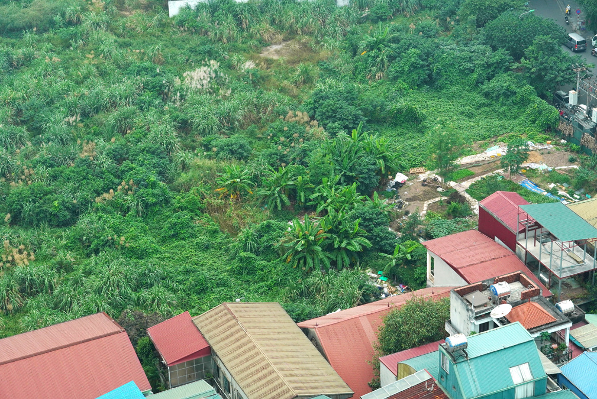 Năm 2017 xuất hiện nhiều thông tin Tập đoàn Tân Hoàng Minh sẽ xây dựng cao ốc tại lô đất 94 Lò Đúc. Thậm chí nhiều môi giới bất động sản đã chào bán căn hộ tại đây.