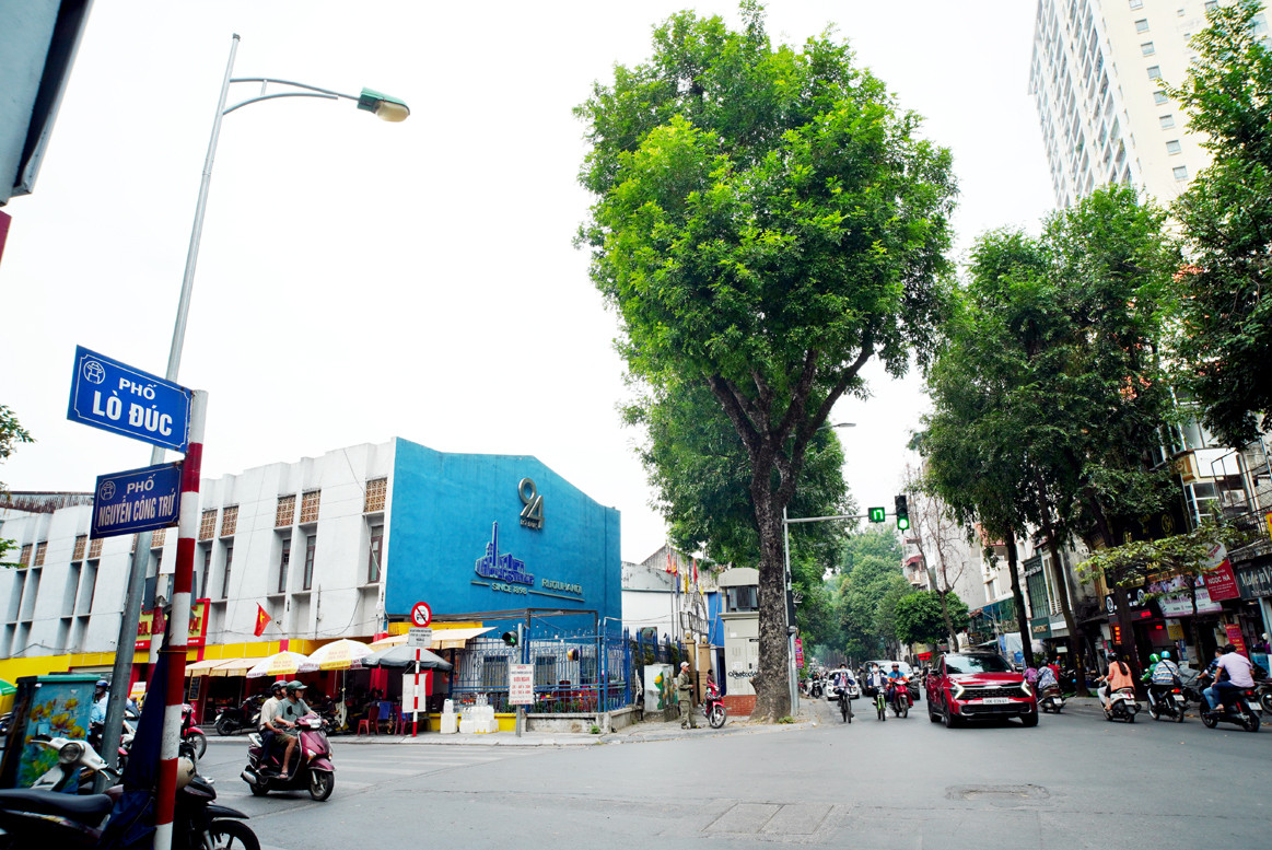 Khu “đất vàng” 94 Lò Đúc nằm ở vị trí “đắc địa” với các mặt đường lớn như Lò Đúc – Nguyễn Công Trứ - Thi Sách và Hòa Mã thuộc quận Hai Bà Trưng, Hà Nội. Đây là một trong những khu vực kinh tế của Hà Nội với nhiều hạ tầng đồng bộ có sẵn.