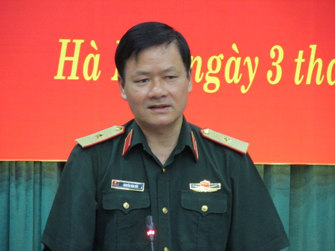 Thiếu tướng Nguyễn Văn Đức - Cục trưởng Cục Tuyên huấn tại cuộc họp báo. Nguồn ảnh: Zing