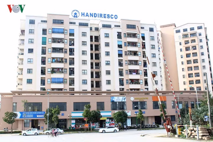 Dự án khu nhà ở và công trình công cộng tại phường Cổ Nhuế 2 (quận Bắc Từ Liêm) do Công ty TNHH một thành viên kinh doanh nhà Hà Nội (Handi Resco) làm chủ đầu tư đã xây dựng, bán nhà khi chưa có quyết định giao đất, chuyển đổi mục đích sử dụng đất.