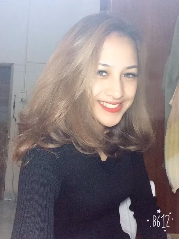 Cùng xem thêm những hình ảnh về cô gái dân tộc Ê-Đê xinh đẹp này.