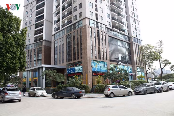 Công ty cổ phần Tập đoàn Hà Đô không phải là chủ đầu tư Dự án tòa chung cư cao tầng NO-10 thuộc khu đô thị mới Dịch Vọng đã tự ý ký hợp đồng bán căn hộ chung cư cho khách hàng.