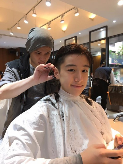 Đó là Peter, 13 tuổi, đến từ Trung Quốc. Soái ca 13 tuổi đang có hơn 40 nghìn người theo dõi trên Instagram.