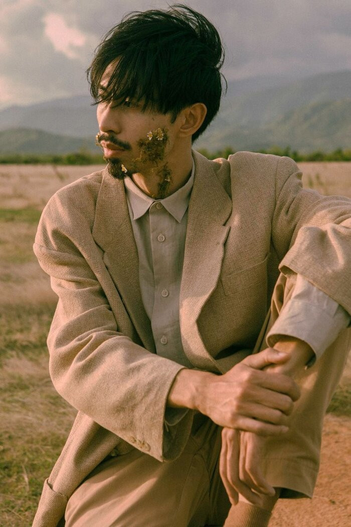 Mac Van Khoa khien dan mang “cuoi ngat” khi cosplay Den Vau phien ban “sieu lay sieu bua“-Hinh-6