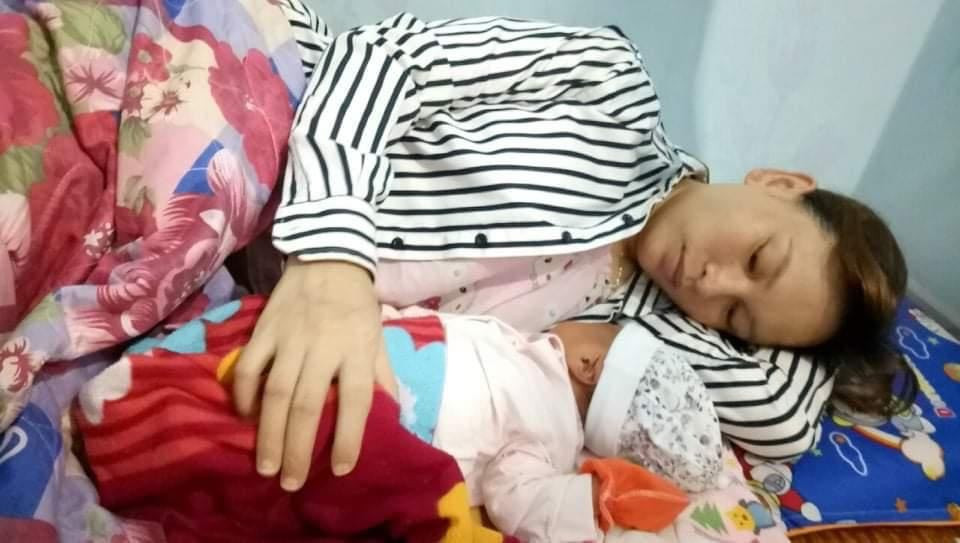 Cam dong chu phong tro do de cho nu cong nhan trong khu vuc cach ly