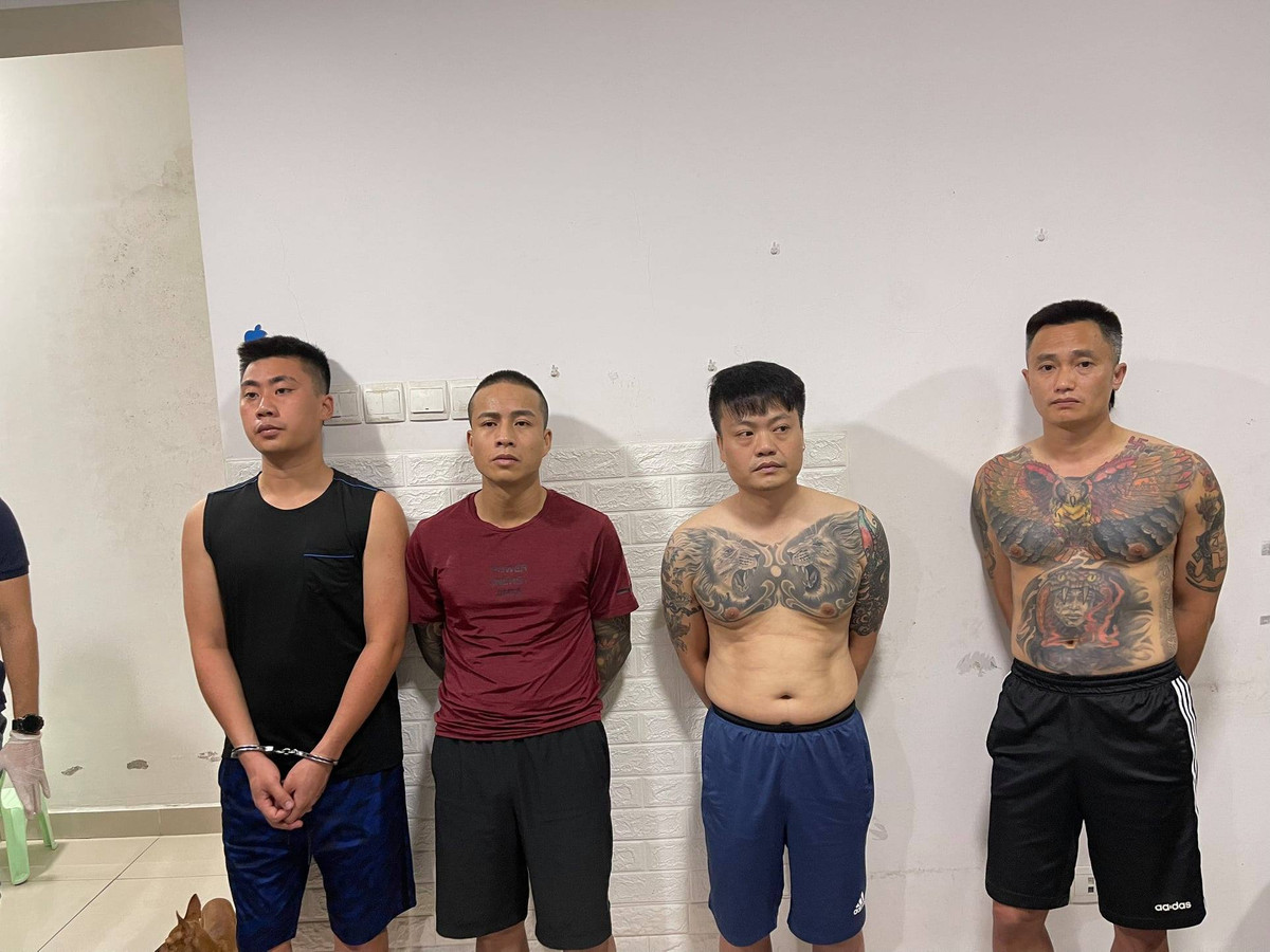 Cong an dot kich bat giu hai doi tuong truy na dac biet