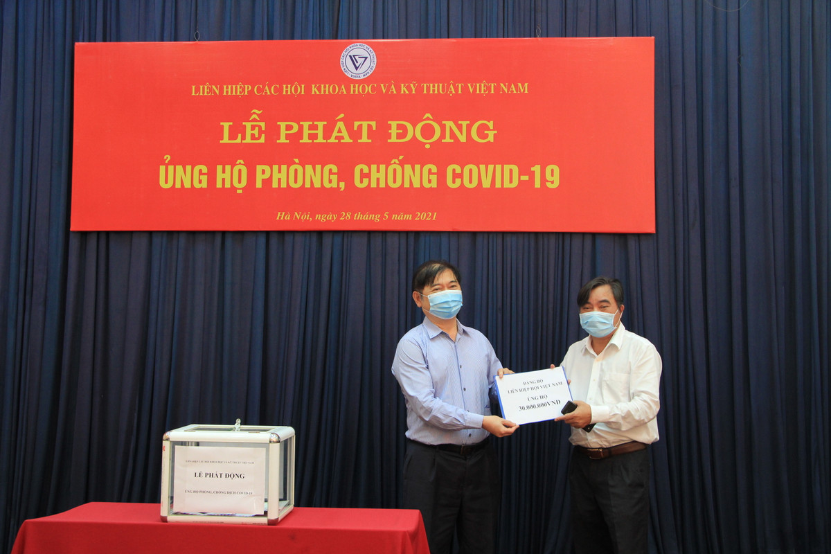 VUSTA chung tay cung ca nuoc huong ve tam dich Bac Giang, Bac Ninh-Hinh-3