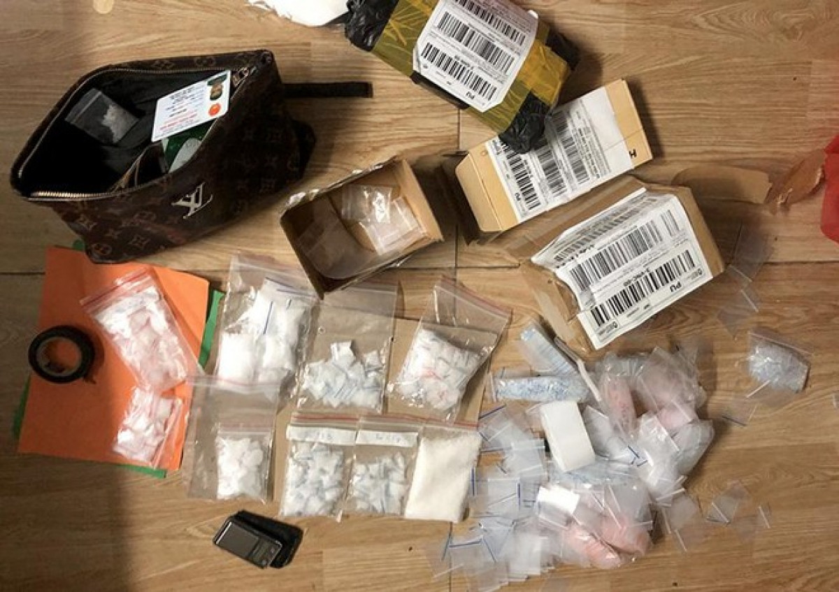 Thu giu so luong lon ma tuy tai quan karaoke o Quang Ninh