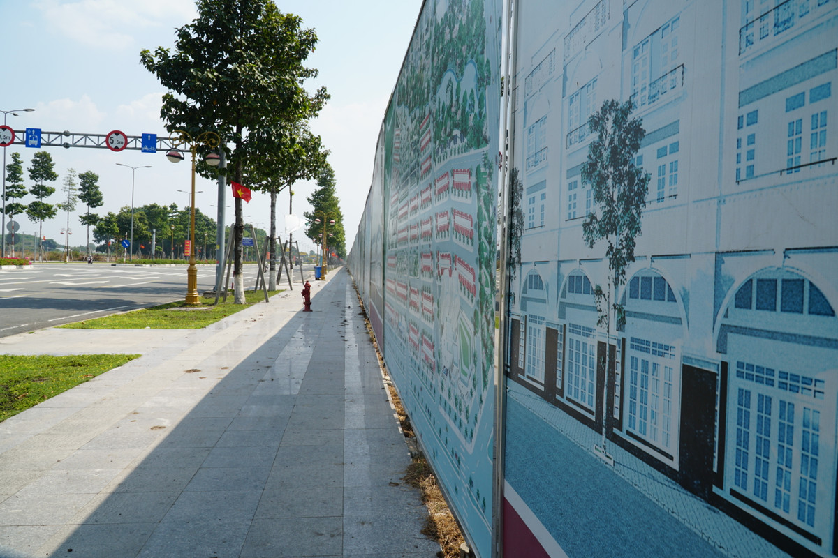 Được biết, vào tháng 1/2018, tại khu đất 43ha, Công ty CP TM-DV Địa ốc Kim Oanh tiến hành động thổ thực hiện dự án có tên Khu đô thị -Thương mại -Dịch vụ Tân Phú.