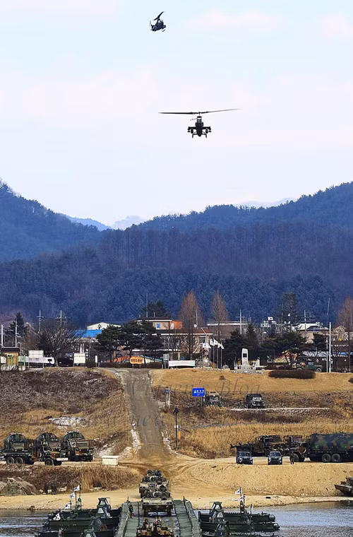 Cuộc tập trận diễn ra trong bối cảnh CHDCND Triều Tiên cách đây vài tuần bất ngờ thử bom H gây căng thẳng mới trên bán đảo Triều Tiên.