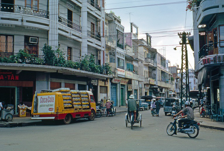 Phố Bùi Viện hồi thập niên 1960.