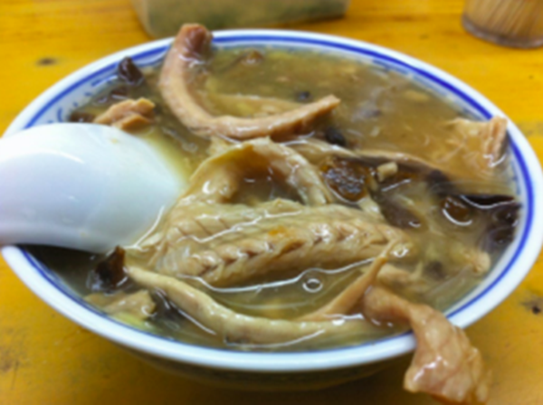 Món súp rắn ở Malaysia thường được chế biến với các thành phần như thịt rắn, gia vị, các loại rau, thường có thêm các loại nấm và củ quả.