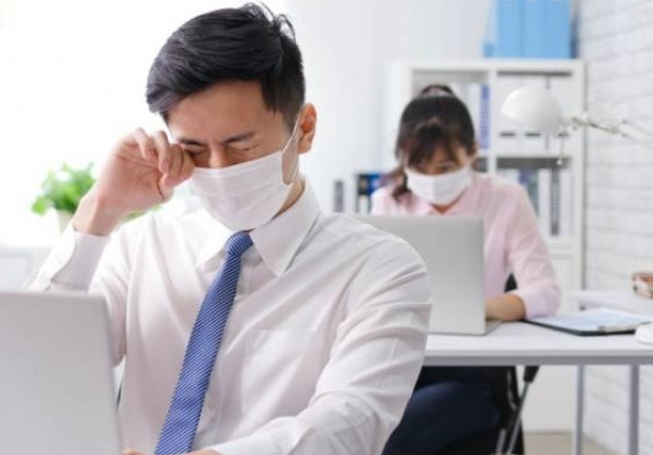 Thuong xuyen dung nuoc mat nhan tao, thanh nien nhan qua dang