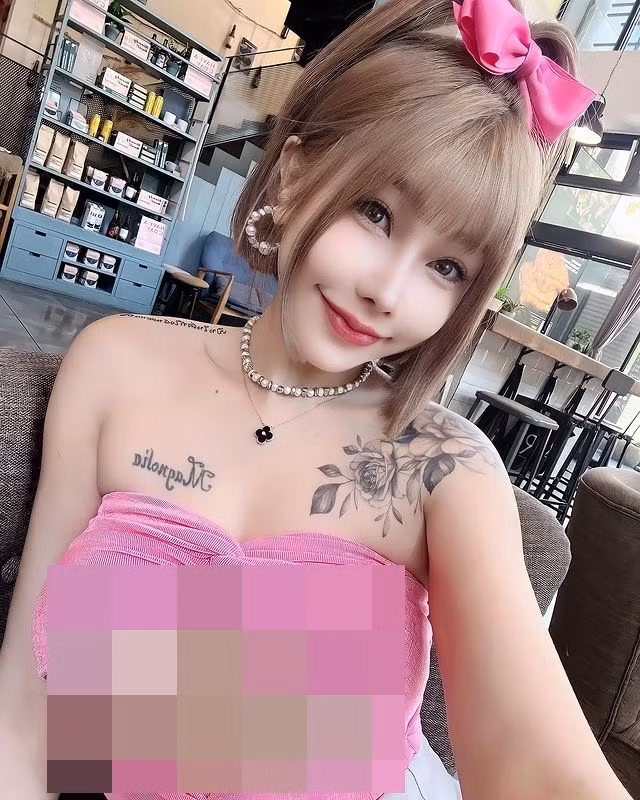 Trương Hi Hi tuy không sở hữu chiều cao khủng với đôi chân dài miên man thế nhưng cô nàng lại có những lợi thế khác.