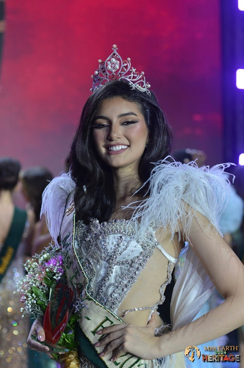 Hoa hậu Lửa (Á hậu 3) thuộc về đại diện Peru Niva Antezana. Ảnh: FB Miss Earth.