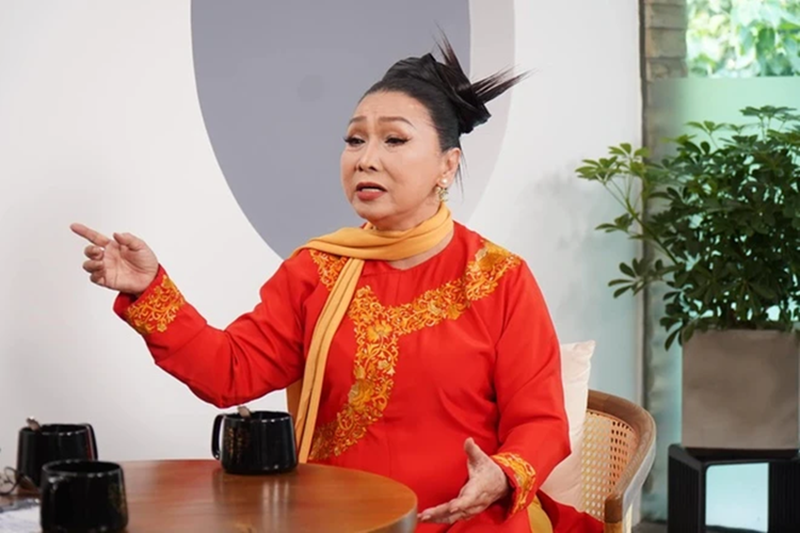 Nghệ sĩ Bạch Tuyết được nhiều khán giả tôn vinh là "cải lương chi bảo" (bảo vật của nghệ thuật cải lương). Ảnh: Znews