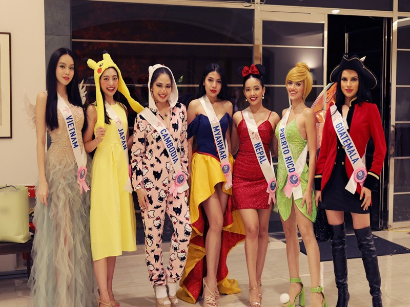 Từ khi bước vào cuộc thi, Thanh Thủy được đánh giá cao về khả năng giao tiếp tiếng Anh. Ảnh: Fanpage Miss International.