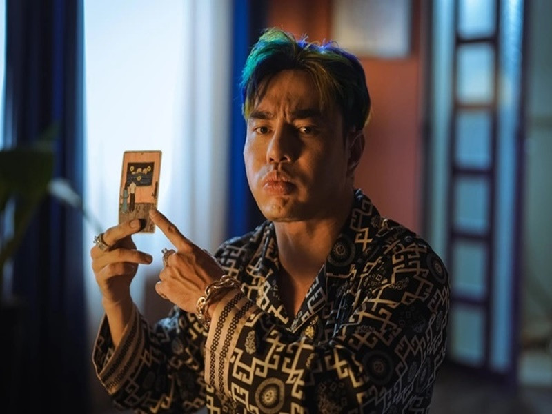 Chia sẻ về vai diễn trong Bộ tứ báo thủ, Lê Dương Bảo Lâm cho hay: “Dựa trên cảm nhận của tôi, vai diễn Jessica có rất nhiều điểm thú vị, mới lạ từ tạo hình đến tích cách nhân vật". Ảnh: Thể Thao Văn Hóa.