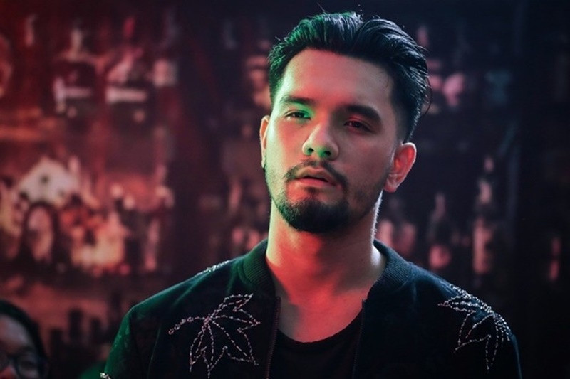 Theo Tiền Phong, Nhikolai Đinh là một trong 10 con nghiện bị các trinh sát tóm gọn khi đang cất giữ trong người 1-2 gói ma túy. Ảnh: Tiền Phong.