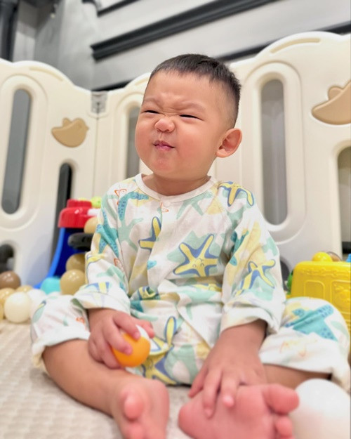 Nữ ca sĩ đã lập một trang cá nhân Instagram để lưu giữ những hình ảnh đáng yêu của quý tử. Ảnh: Instagram bé Mỡ.