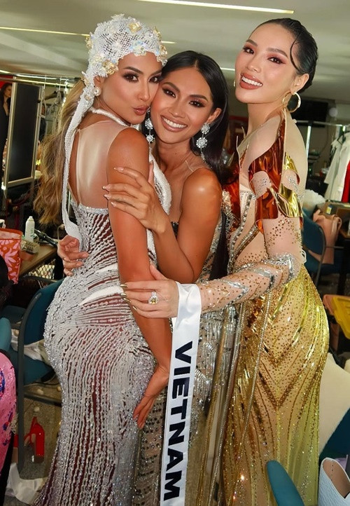 Đại diện Việt Nam chia sẻ, cô đã một hành trình đẹp của tuổi thanh xuân. "Tôi yêu các cô gái của Miss Universe 2024", Kỳ Duyên trải lòng.