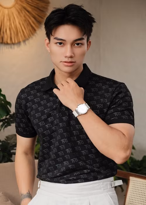 Trần Hoàng Nhật tốt nghiệp trường Đại học Sân khấu - Điện ảnh Hà Nội. Anh đang công tác tại Nhà hát Kịch Việt Nam. Ảnh: FB Trần Hoàng Nhật.