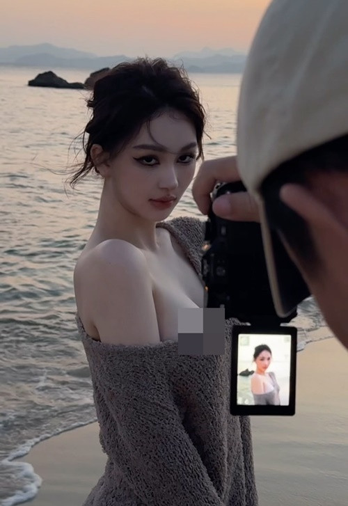 Hot girl xinh đẹp khoe vòng một táo bạo trong buổi chụp ảnh.