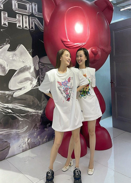 Kim Oanh và Nhã Phương giữ được tình bạn đẹp hiếm có.